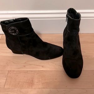 Black ankle booties size 9